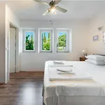 Apartment Near Old Town With Free Parking *