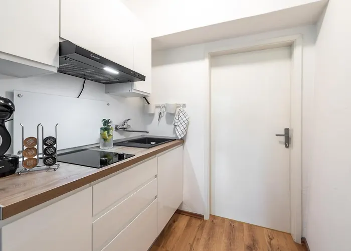 Near Old Town With Free Parking